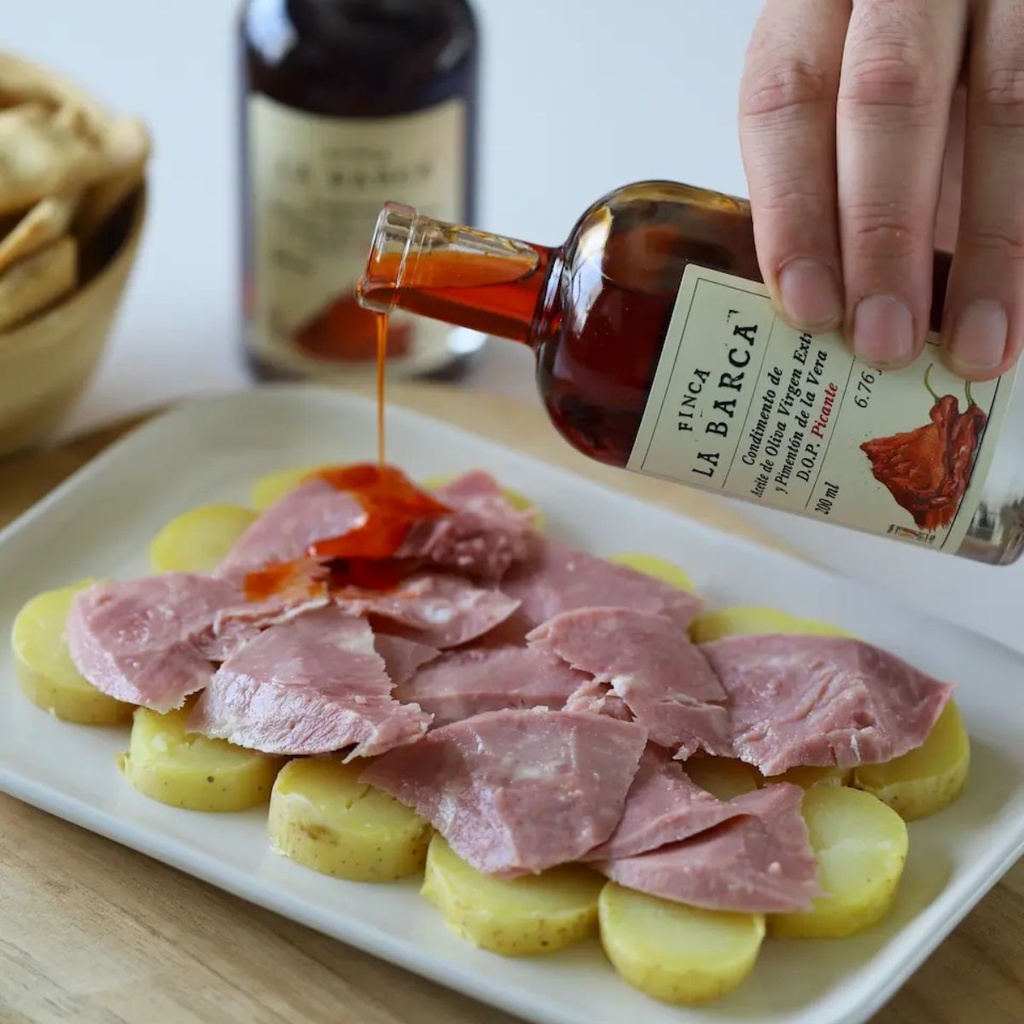 Finca La Barca Paprika HOT Smoked Extra Virgin Olive Oil, Spain - 1x200ml